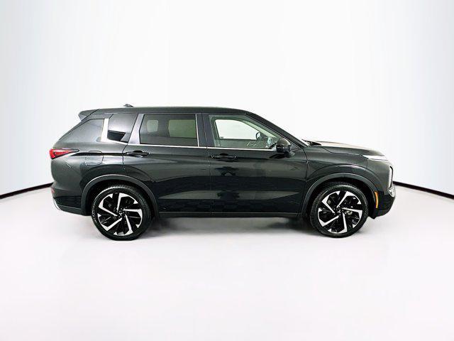 Photo of 2024 Black Diamond Mitsubishi Outlander