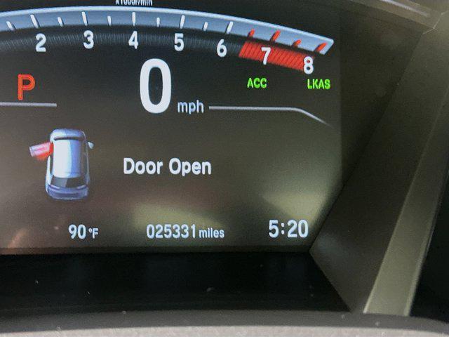 Photo of 2022 Crystal Black Pearl Honda CR-V