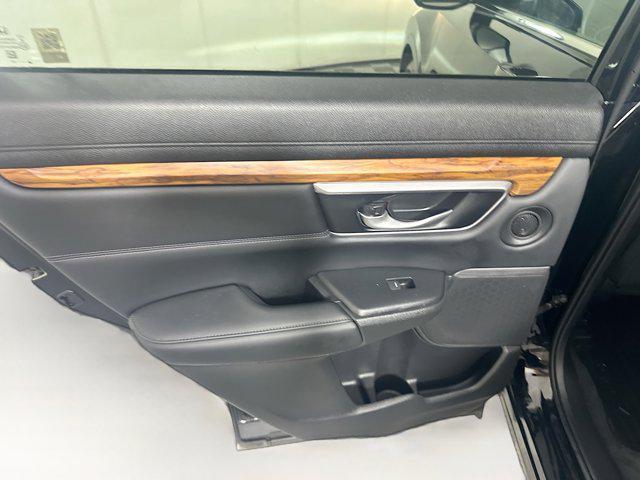 Photo of 2022 Crystal Black Pearl Honda CR-V