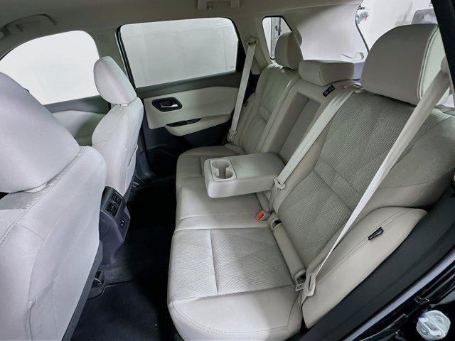 Photo of 2025 Super Black Nissan Rogue