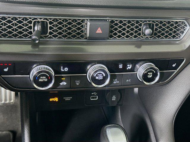 Photo of 2024 Majestic Black Pearl Acura Integra