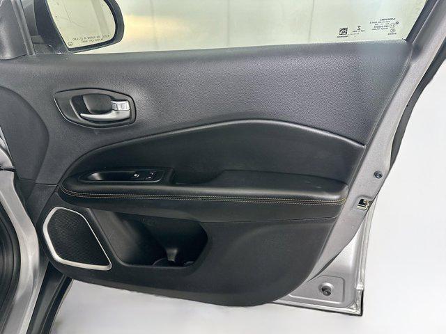 Photo of 2018 Billet Silver Metallic Clearcoat Jeep Compass