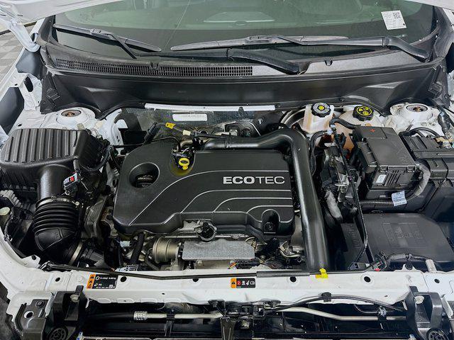Photo of 2022 Summit White Chevrolet Equinox