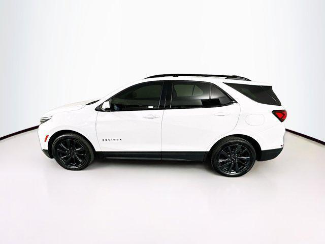 Photo of 2022 Summit White Chevrolet Equinox