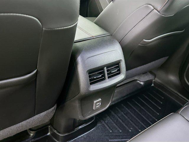 Photo of 2022 Summit White Chevrolet Equinox