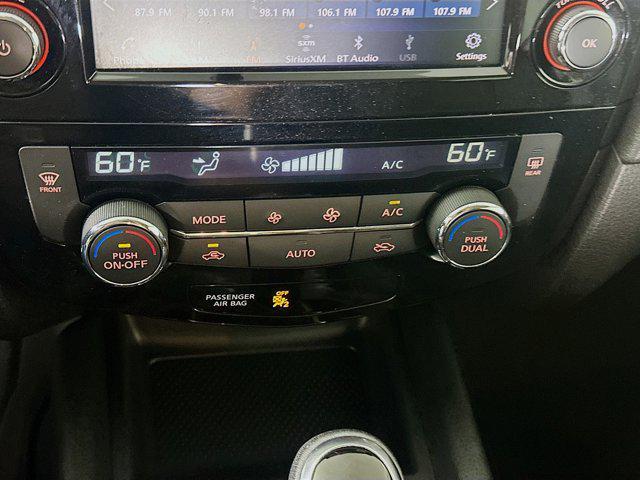 Photo of 2018 Caspian Blue Nissan Rogue