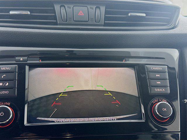 Photo of 2018 Caspian Blue Nissan Rogue