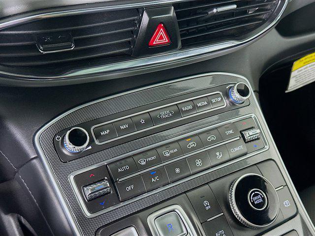 Photo of 2023 Shimmering Silver Hyundai SANTA FE