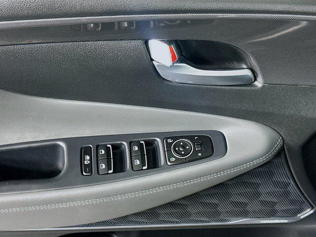 Photo of 2023 Shimmering Silver Hyundai SANTA FE