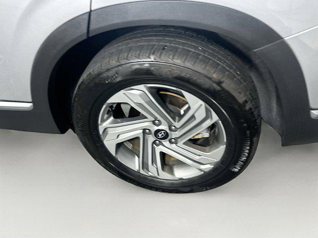 Photo of 2023 Shimmering Silver Hyundai SANTA FE