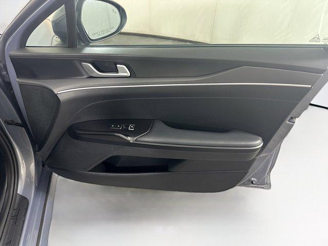 Photo of 2024 Everlasting Silver Kia K5