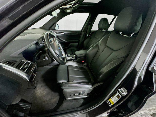 Photo of 2024 Skyscraper Grey Metallic BMW X3