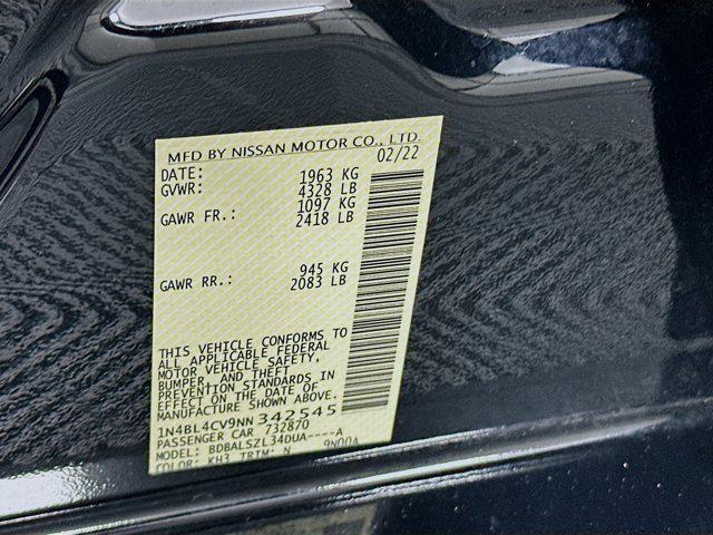 Photo of 2022 Super Black Nissan Altima