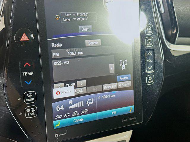 Photo of 2018 Blizzard Pearl Toyota Prius