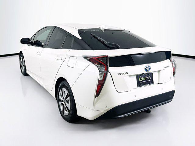 Photo of 2018 Blizzard Pearl Toyota Prius