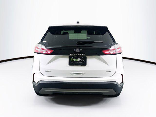 Photo of 2024 Oxford White Ford Edge