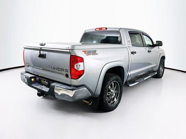 Photo of 2015 Silver Sky Metallic Toyota Tundra