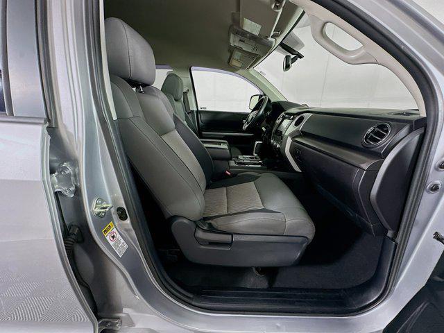 Photo of 2015 Silver Sky Metallic Toyota Tundra