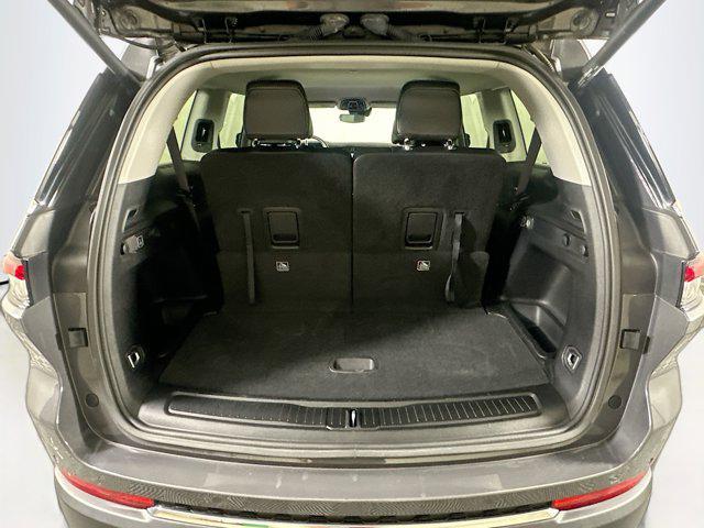 Photo of 2022 Baltic Gray Metallic Clearcoat Jeep Grand Cherokee L