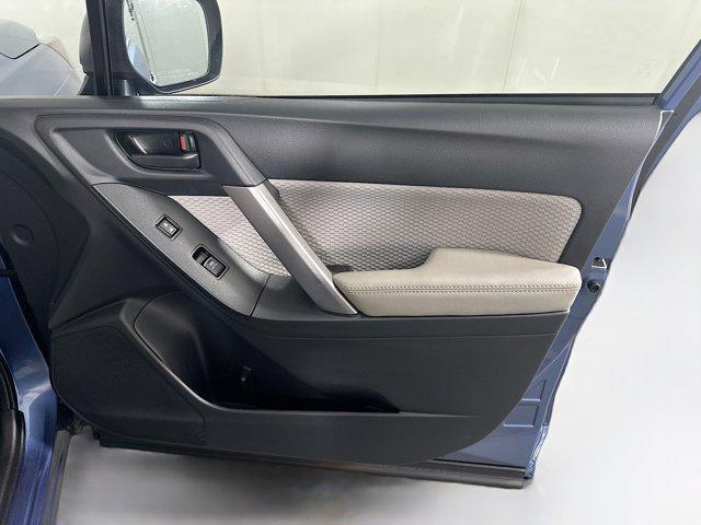 Photo of 2017 Quartz Blue Pearl Subaru Forester