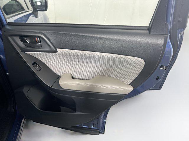 Photo of 2017 Quartz Blue Pearl Subaru Forester