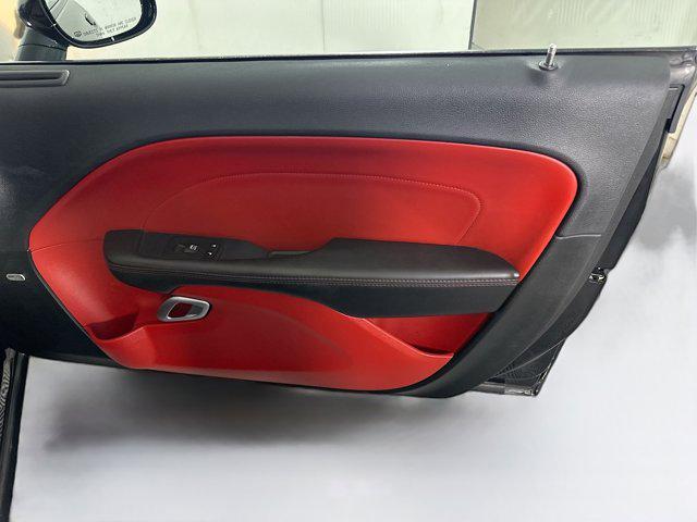 Photo of 2018 Pitch Black Clearcoat Dodge Challenger