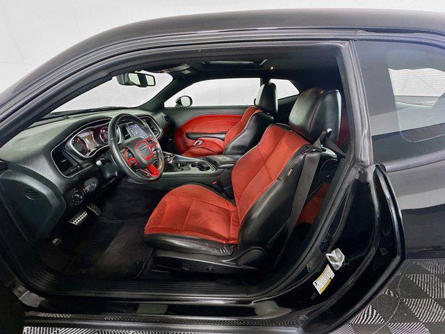 Photo of 2018 Pitch Black Clearcoat Dodge Challenger