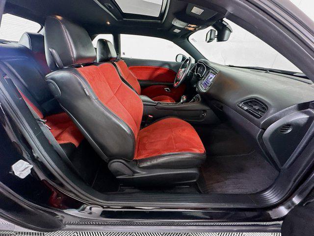 Photo of 2018 Pitch Black Clearcoat Dodge Challenger