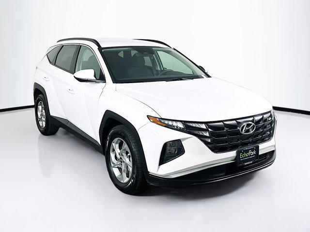 Photo of 2024 White Pearl Hyundai TUCSON