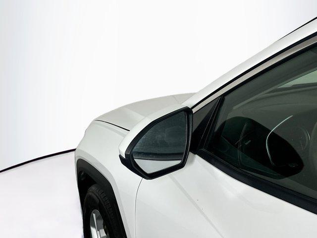 Photo of 2024 White Pearl Hyundai TUCSON