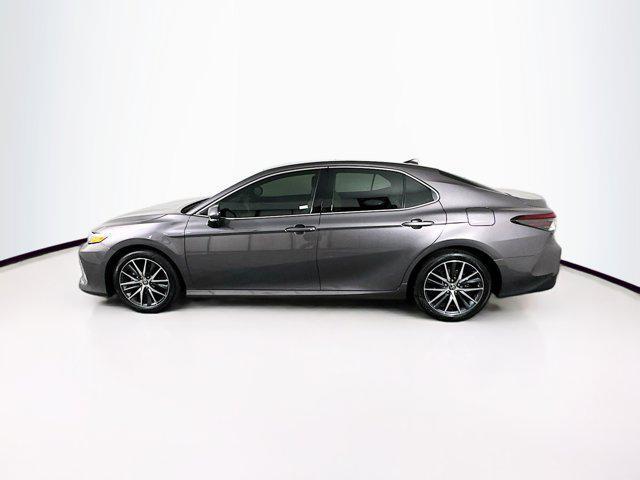 Photo of 2023 Predawn Gray Mica Toyota Camry Hybrid