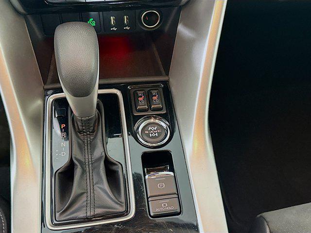 Photo of 2024 Labrador Black Pearl Mitsubishi Eclipse Cross