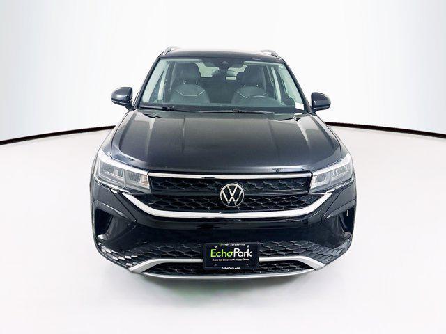 Photo of 2024 Deep Black Pearl Volkswagen Taos