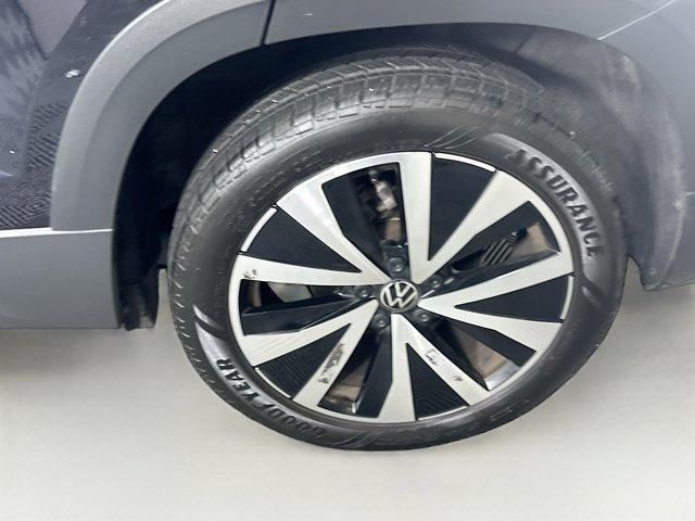 Photo of 2024 Deep Black Pearl Volkswagen Taos