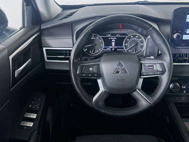 Photo of 2024 Cosmic Blue Metallic Mitsubishi Outlander