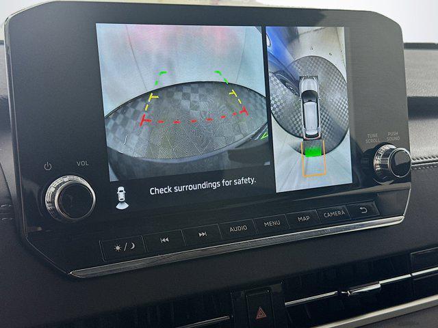 Photo of 2024 Cosmic Blue Metallic Mitsubishi Outlander