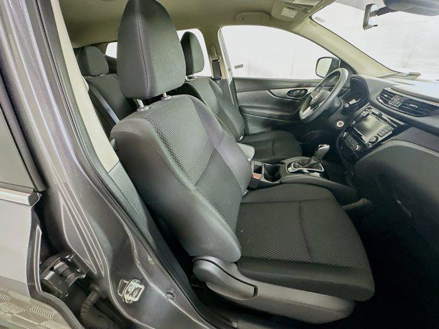 Photo of 2022 Gun Metallic Nissan Rogue Sport