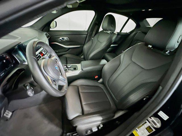 Photo of 2022 Black Sapphire Metallic BMW M340