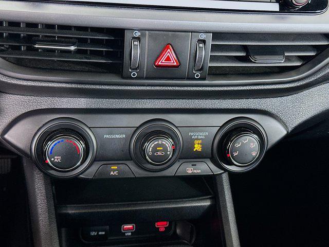 Photo of 2024 Gravity Gray Kia Forte