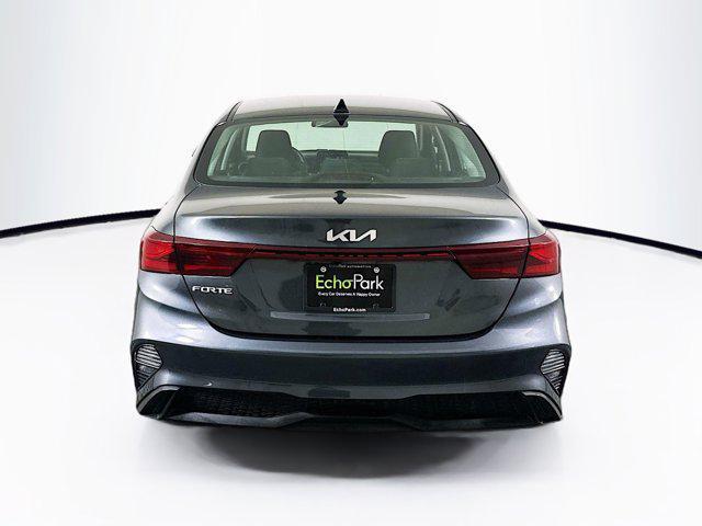 Photo of 2024 Gravity Gray Kia Forte