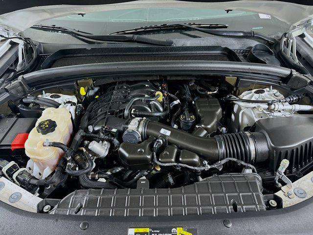 Photo of 2021 Bright White Clearcoat Jeep Grand Cherokee L