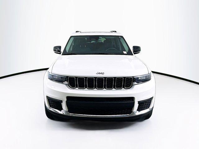 Photo of 2021 Bright White Clearcoat Jeep Grand Cherokee L