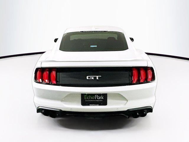 Photo of 2022 Oxford White Ford Mustang
