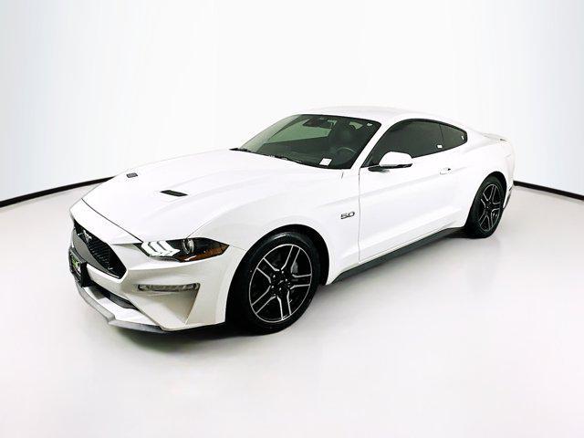 Photo of 2022 Oxford White Ford Mustang