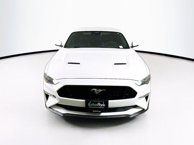 Photo of 2022 Oxford White Ford Mustang