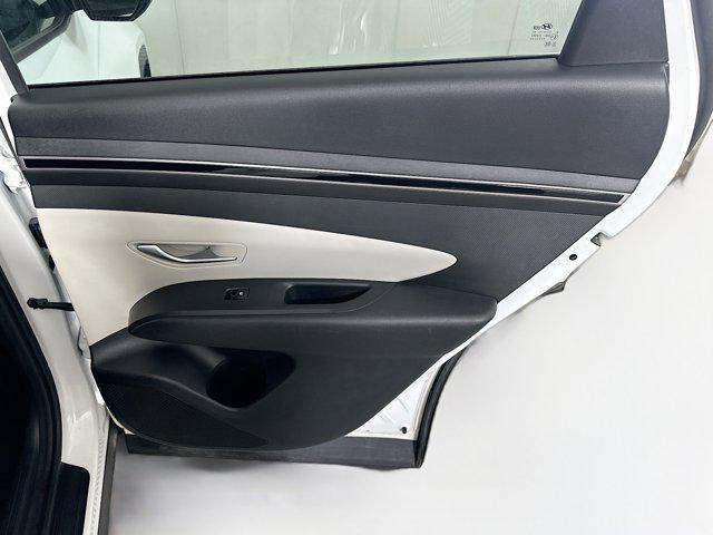 Photo of 2024 White Pearl Hyundai TUCSON