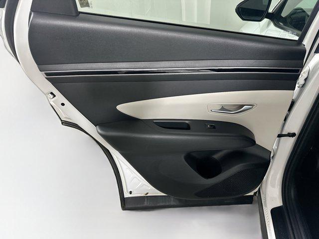 Photo of 2024 White Pearl Hyundai TUCSON