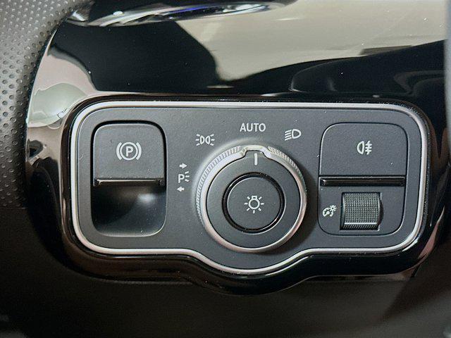 Photo of 2025 Polar White Mercedes-Benz CLA 250