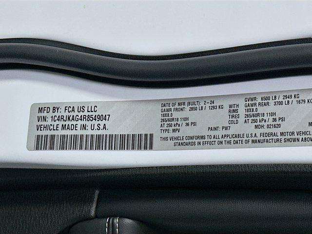 Photo of 2024 Bright White Clearcoat Jeep Grand Cherokee L