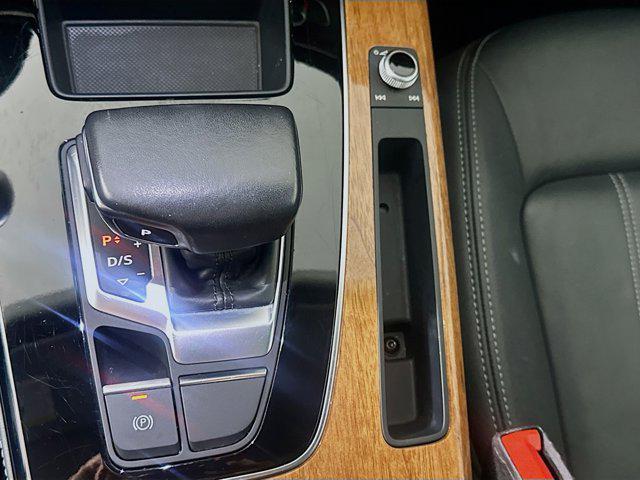 Photo of 2023 Ibis White Audi Q5